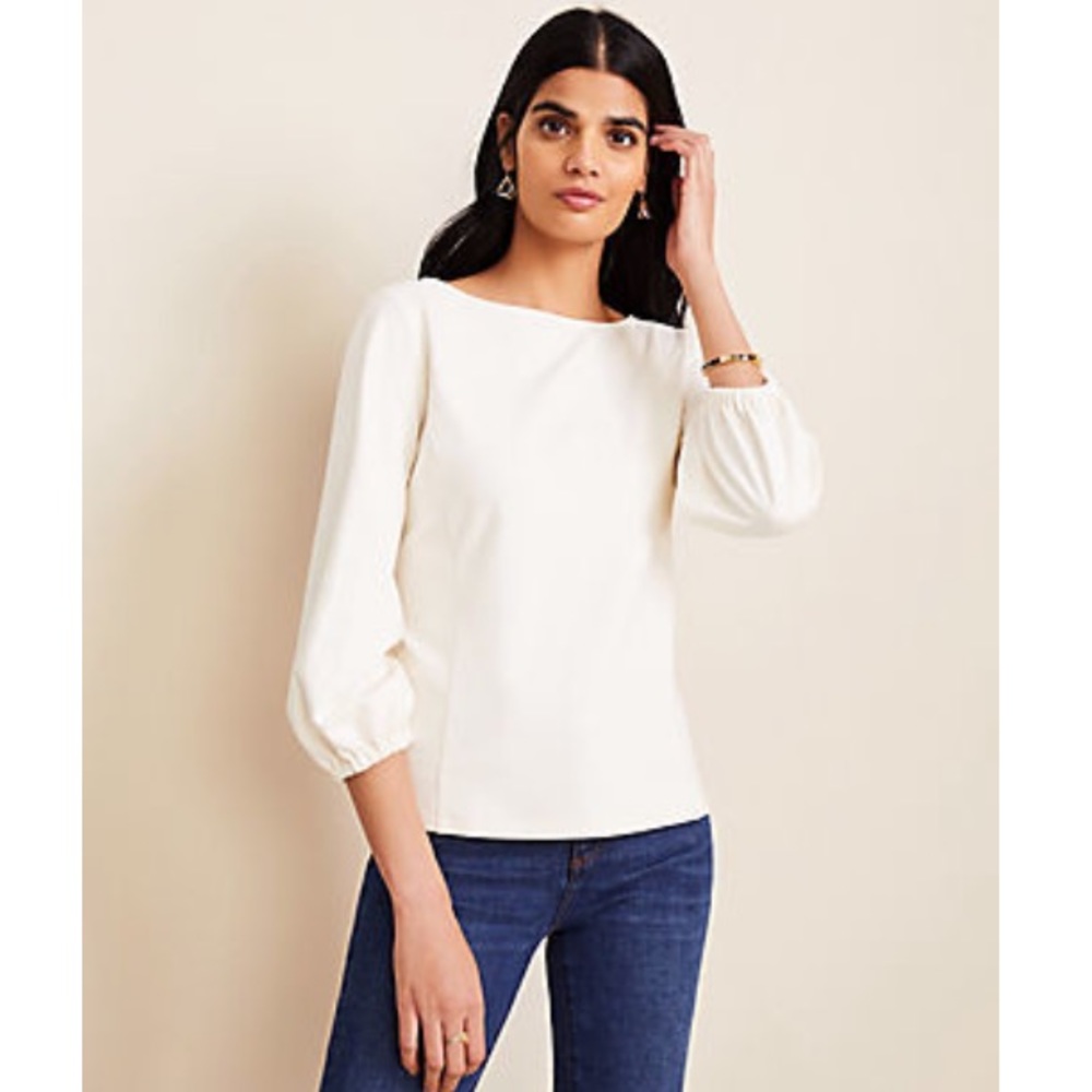 NWT Ann Taylor Ponte bubble hem top winter white